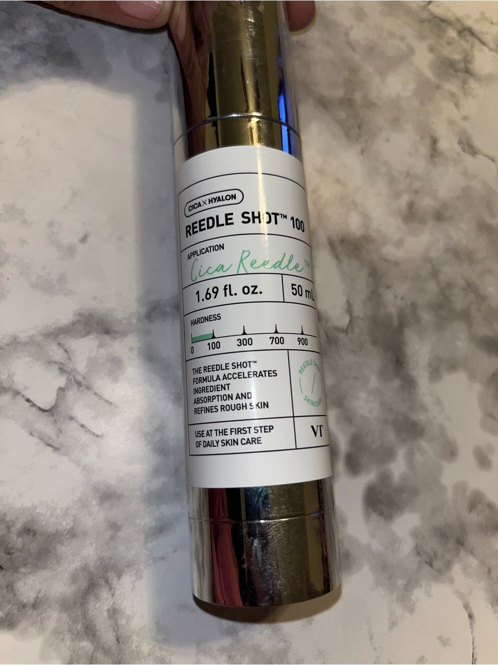 Reedle Shot™ 100 Cica Needle Serum — White & Gold